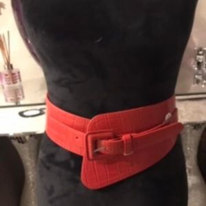 COPY - Women’s wide asymmetrical belt